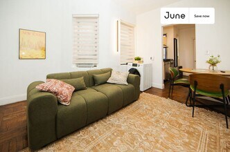 715 E 5th St, Unit 5C in New York, NY - Building Photo - Building Photo