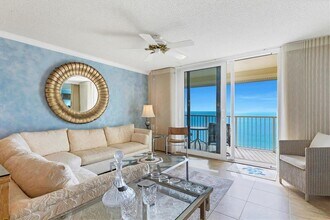 4485 Gulf of Mexico Dr in Longboat Key, FL - Building Photo - Building Photo