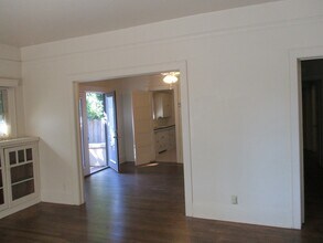 940 Salem St-Unit -A in Chico, CA - Building Photo - Building Photo