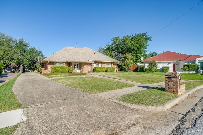 4013 Timberidge Dr in Irving, TX - Building Photo - Building Photo