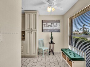 13785 Flora Pl in Delray Beach, FL - Building Photo - Building Photo