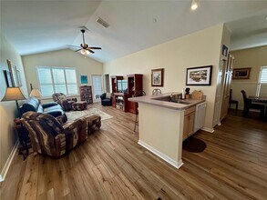 11122 SW 73rd Ct in Ocala, FL - Foto de edificio - Building Photo