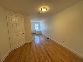 205 D St, Unit # 1 in Boston, MA - Building Photo - Building Photo