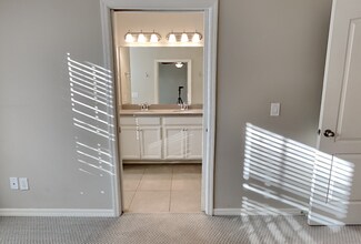 56 Boardwalk Ave in Oviedo, FL - Foto de edificio - Building Photo