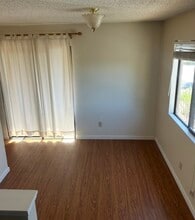173 Park Place Dr in Petaluma, CA - Building Photo - Building Photo