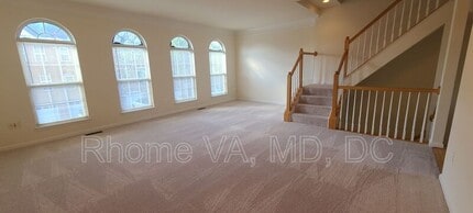 13614 Flying Squirrel Dr in Herndon, VA - Building Photo - Building Photo
