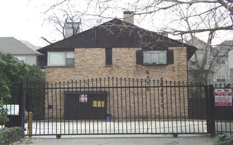 4110 Travis St Apartments