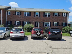 70 Carroll Ave, Unit 1G in Newport, RI - Building Photo - Building Photo