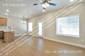 676 Tenkids Way in Layton, UT - Building Photo - Building Photo