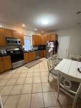 29 Covington St, Unit 1 in Boston, MA - Building Photo - Building Photo