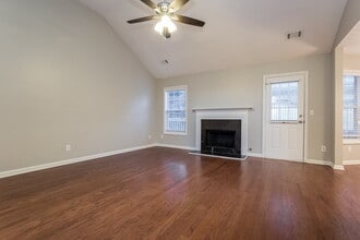 865 Chatham Park Dr SW in Lawrenceville, GA - Building Photo - Building Photo