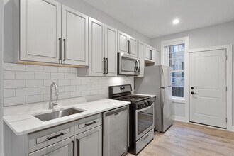 6948 N Wolcott Ave in Chicago, IL - Building Photo - Building Photo