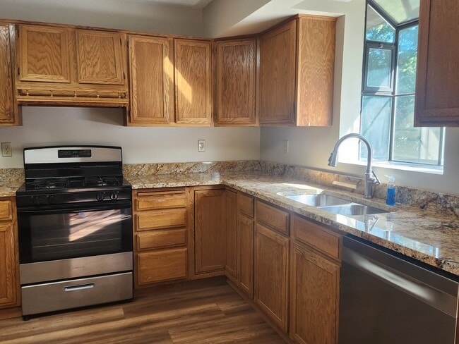 6486 Tomahawk Trl in Circle Pines, MN - Building Photo - Building Photo