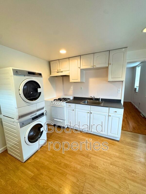 1801 S Charles St in Baltimore, MD - Building Photo - Building Photo