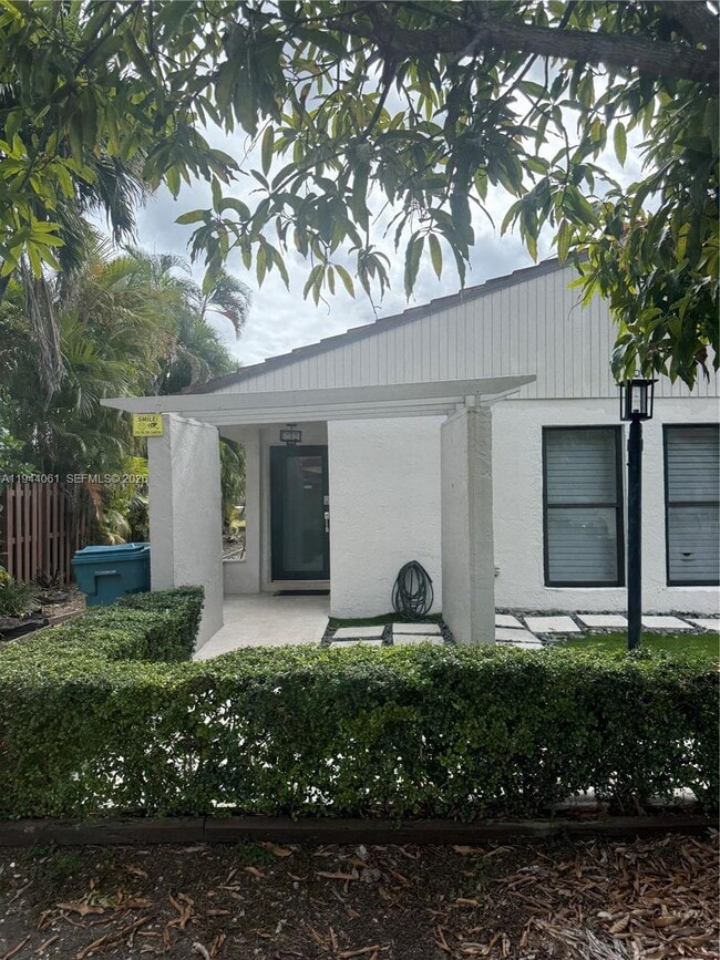 9300 SW 7th Ln in Miami, FL - Building Photo - Building Photo