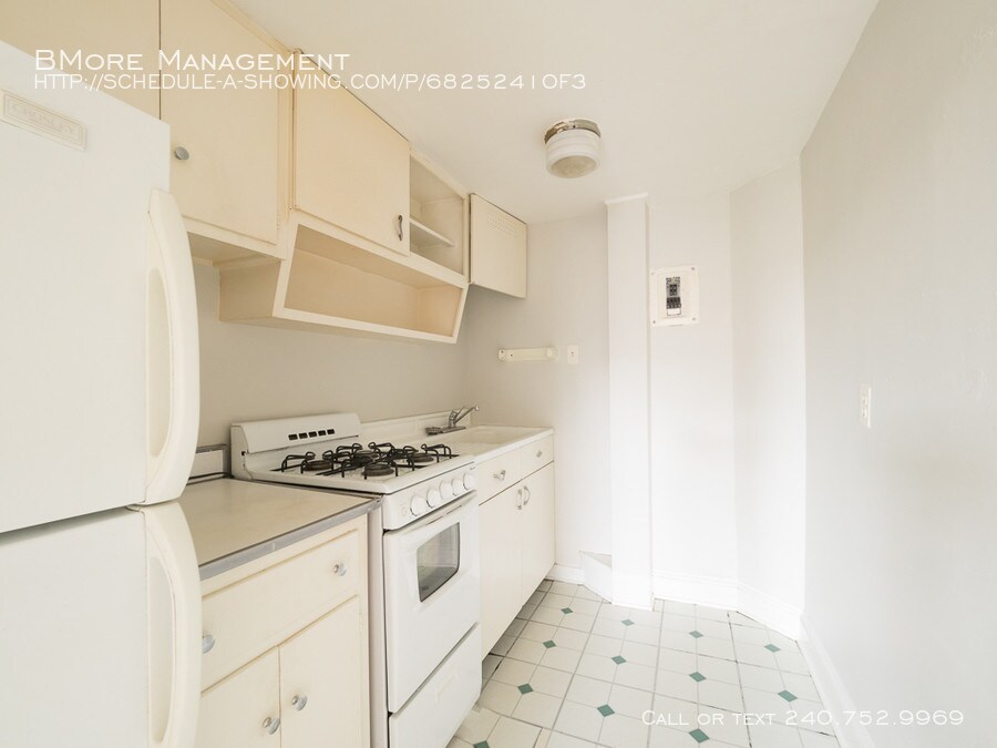 3043 St Paul St-Unit -D in Baltimore, MD - Foto de edificio