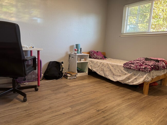 1314 Leo Way in Woodland, CA - Building Photo - Building Photo