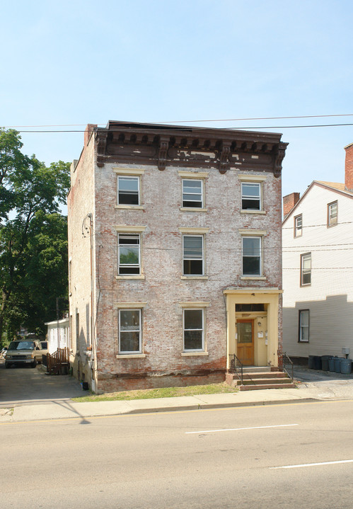 304 Mill St in Poughkeepsie, NY - Building Photo