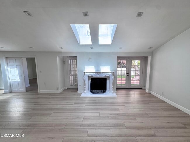 20445 Miranda St in Los Angeles, CA - Building Photo - Building Photo