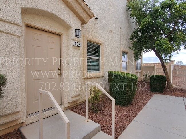 8796 Duncan Barrel Ave in Las Vegas, NV - Building Photo - Building Photo