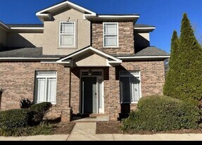 367 Jack Hampton Dr in Auburn, AL - Building Photo