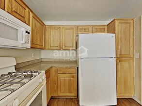 6526 Brook Cottage Ln in Las Vegas, NV - Foto de edificio - Building Photo