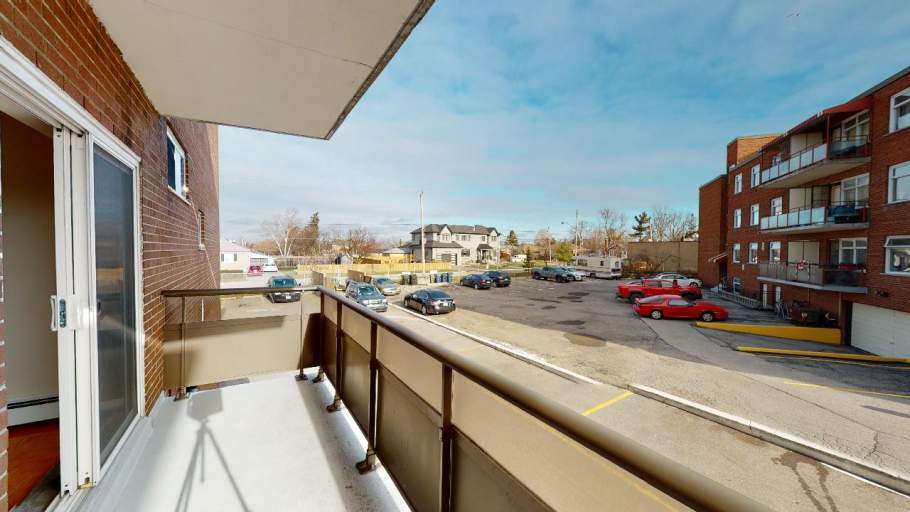 506 Danforth Rd in Toronto, ON - Building Photo