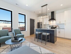 1244 W Huron St in Chicago, IL - Building Photo - Building Photo