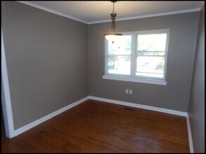 17 S Avalon Dr in North Little Rock, AR - Foto de edificio - Building Photo