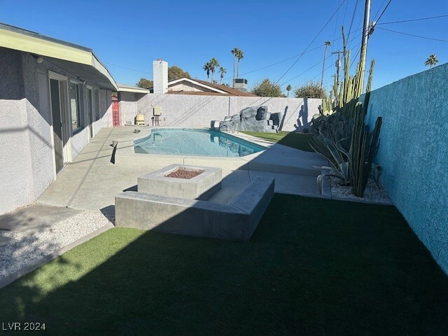 2205 Sombrero Dr