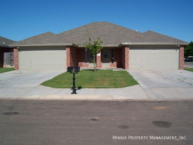 601 N Elkhart Ave in Lubbock, TX - Building Photo - Building Photo