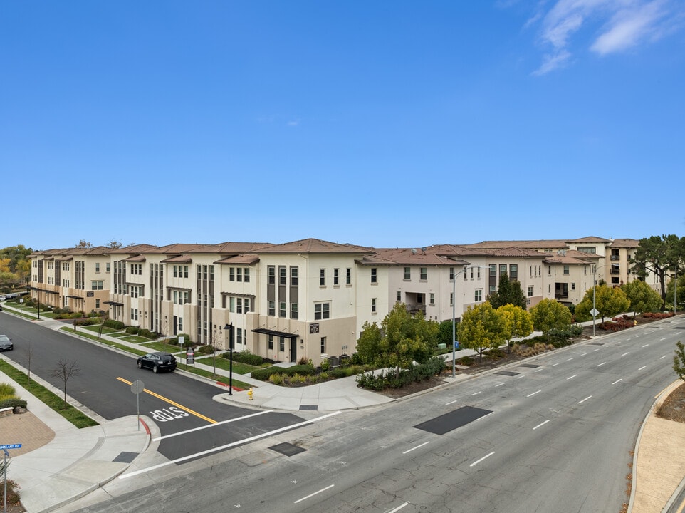 1053 Dewberry PL in San Jose, CA - Building Photo