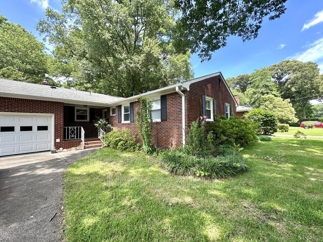 1306 Noble St in Norfolk, VA - Building Photo - Building Photo