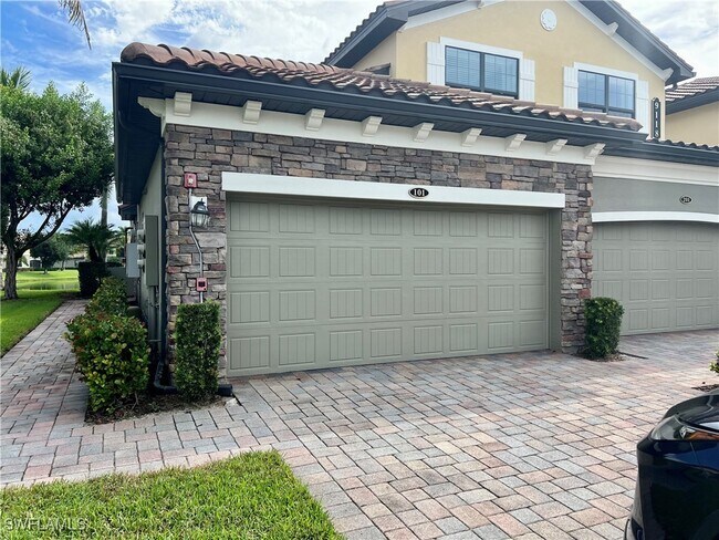 9118 Prima Way in Naples, FL - Building Photo - Building Photo