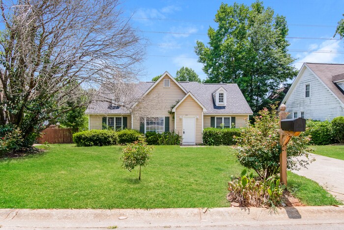 241 Braewick Rd in Columbia, SC - Foto de edificio