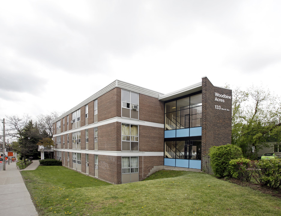 Woodbine Acres in Toronto, ON - Building Photo