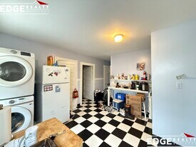 225 Parsons St, Unit 1 in Boston, MA - Building Photo