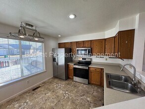 326 Sandalwood Dr in Carson City, NV - Building Photo - Building Photo