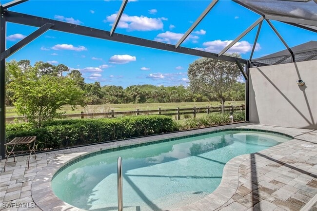 7194 Dominica Dr in Naples, FL - Building Photo - Building Photo