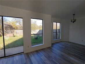 13353 Water Oak Ln in Austin, TX - Building Photo - Building Photo