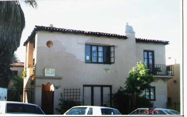 1469-1475 Cedar Ave in Long Beach, CA - Foto de edificio