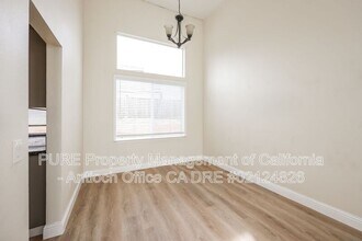 2332 Weston Ct in Antioch, CA - Building Photo - Building Photo