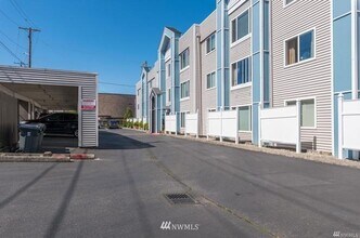 25 N Broadway St in Tacoma, WA - Building Photo - Building Photo