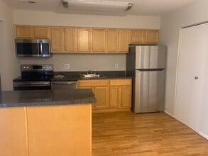 6425 Continental Dr in Glen Burnie, MD - Building Photo - Building Photo