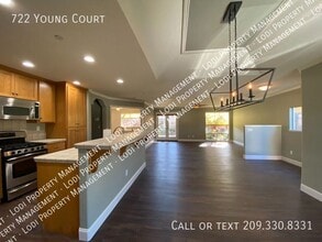 722 Young Ct in Galt, CA - Building Photo - Building Photo