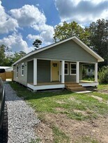 530 S 4th St in Ponchatoula, LA - Building Photo
