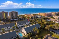 930 Harbour House Dr in Indian Rocks Beach, FL - Foto de edificio - Building Photo