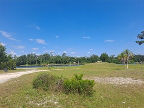 2551 May St in New Smyrna Beach, FL - Building Photo - Building Photo