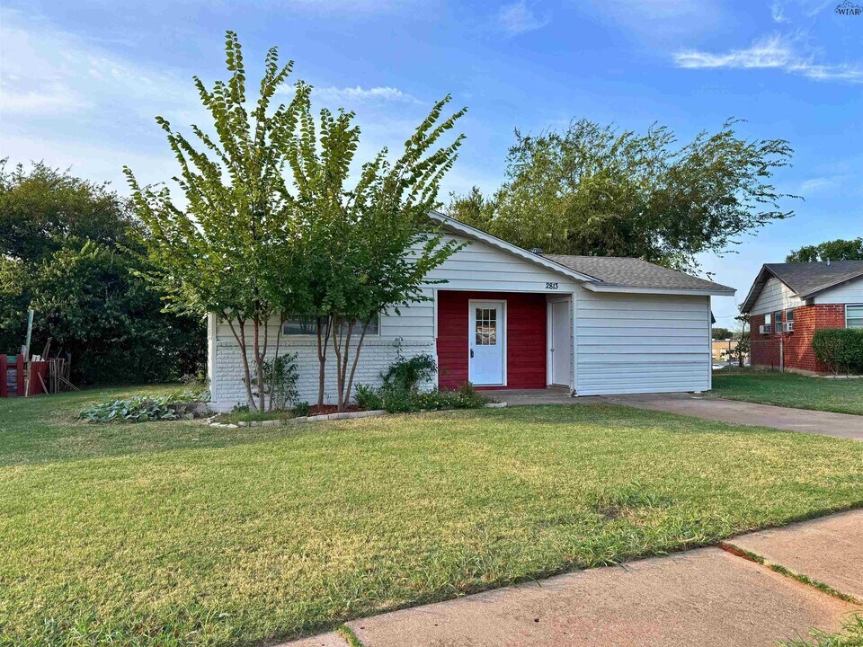 2813 Roanoke Dr in Wichita Falls, TX - Building Photo