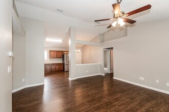 1821 Sheraton Lakes Cir in Middleburg, FL - Foto de edificio - Building Photo